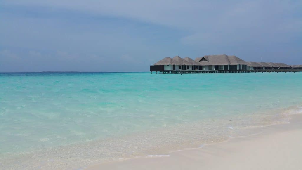 Les Maldives sans se ruiner : les astuces pour un séjour sur pilotis accessible